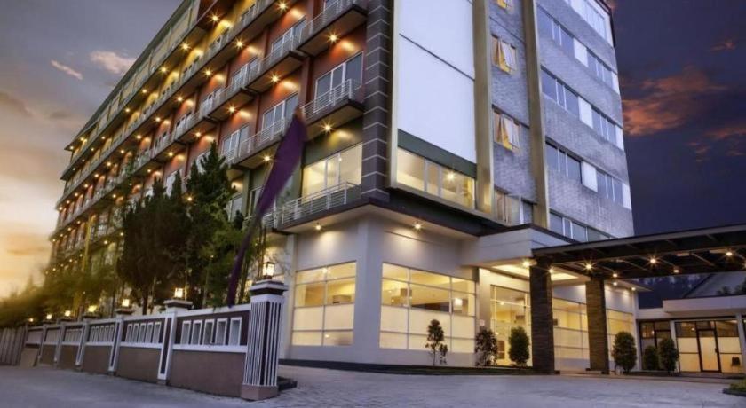 Asoka Luxury Hotel Bandar Lampung Dış mekan fotoğraf