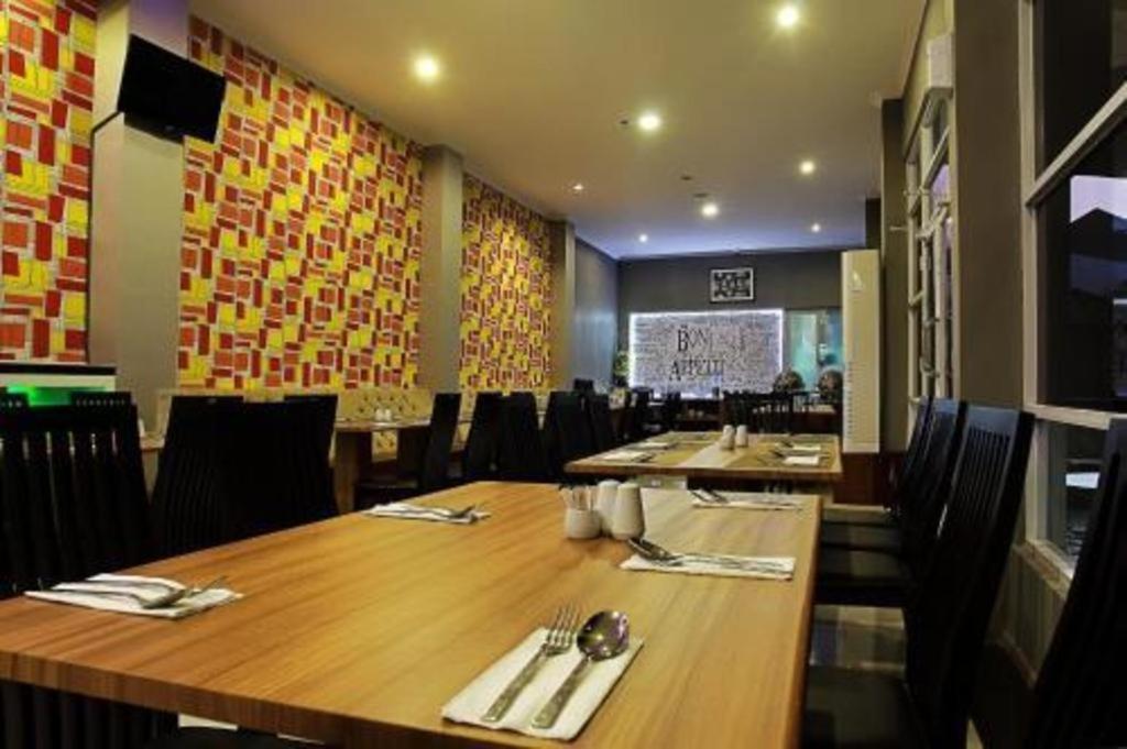 Asoka Luxury Hotel Bandar Lampung Dış mekan fotoğraf