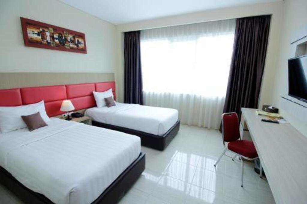 Asoka Luxury Hotel Bandar Lampung Dış mekan fotoğraf