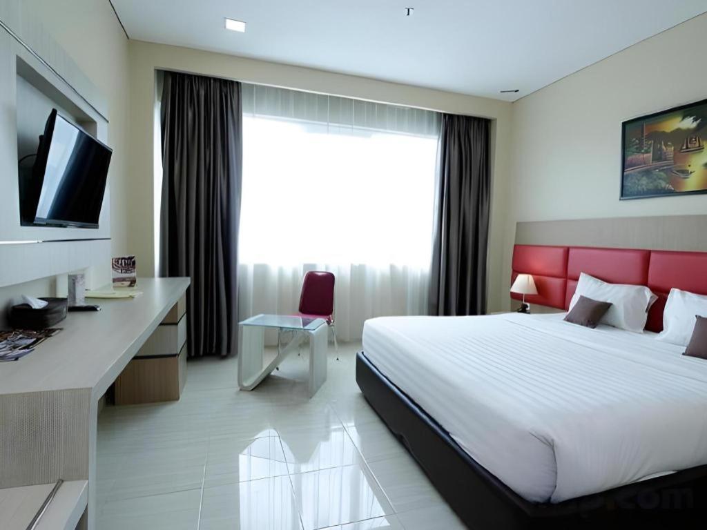 Asoka Luxury Hotel Bandar Lampung Dış mekan fotoğraf