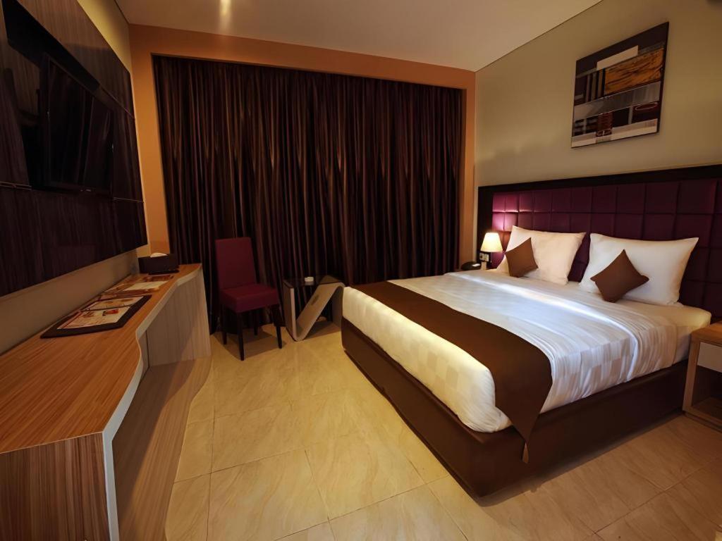 Asoka Luxury Hotel Bandar Lampung Dış mekan fotoğraf