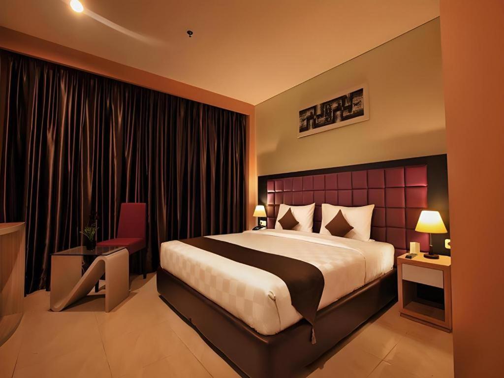 Asoka Luxury Hotel Bandar Lampung Dış mekan fotoğraf
