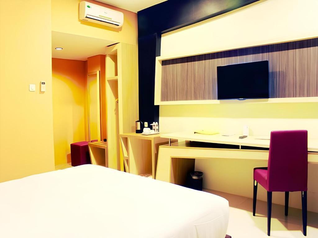 Asoka Luxury Hotel Bandar Lampung Dış mekan fotoğraf