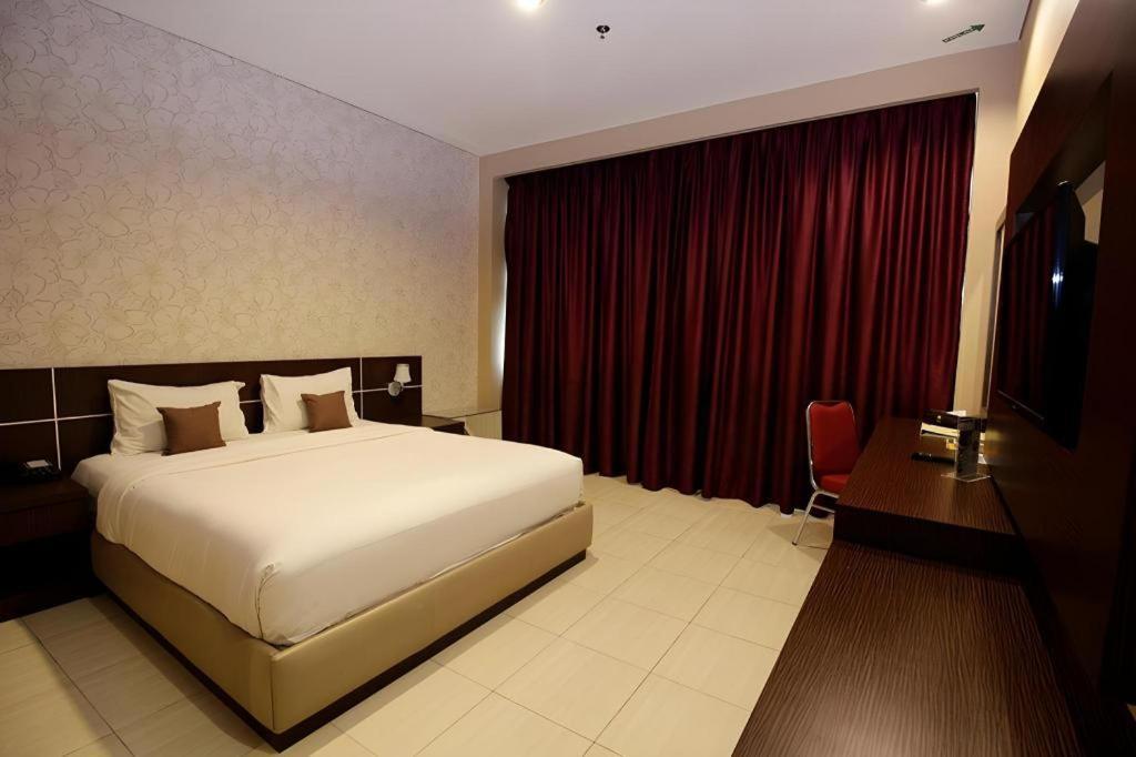 Asoka Luxury Hotel Bandar Lampung Dış mekan fotoğraf