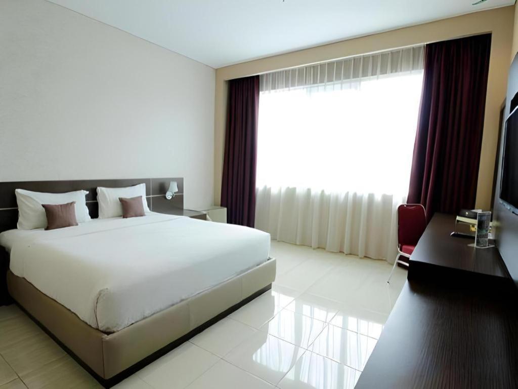 Asoka Luxury Hotel Bandar Lampung Dış mekan fotoğraf