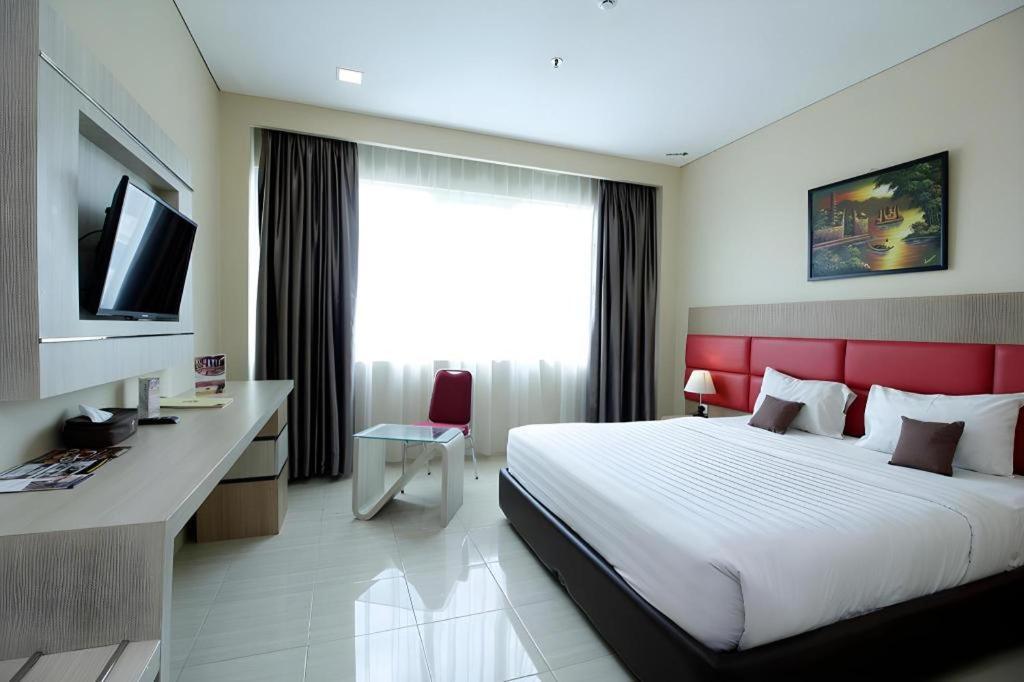 Asoka Luxury Hotel Bandar Lampung Dış mekan fotoğraf