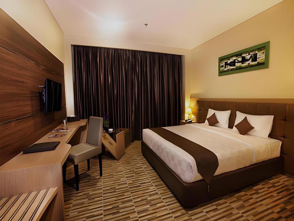 Asoka Luxury Hotel Bandar Lampung Dış mekan fotoğraf