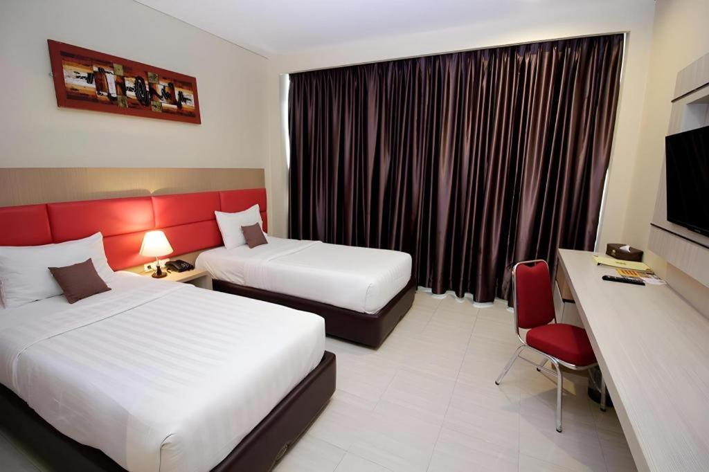 Asoka Luxury Hotel Bandar Lampung Dış mekan fotoğraf