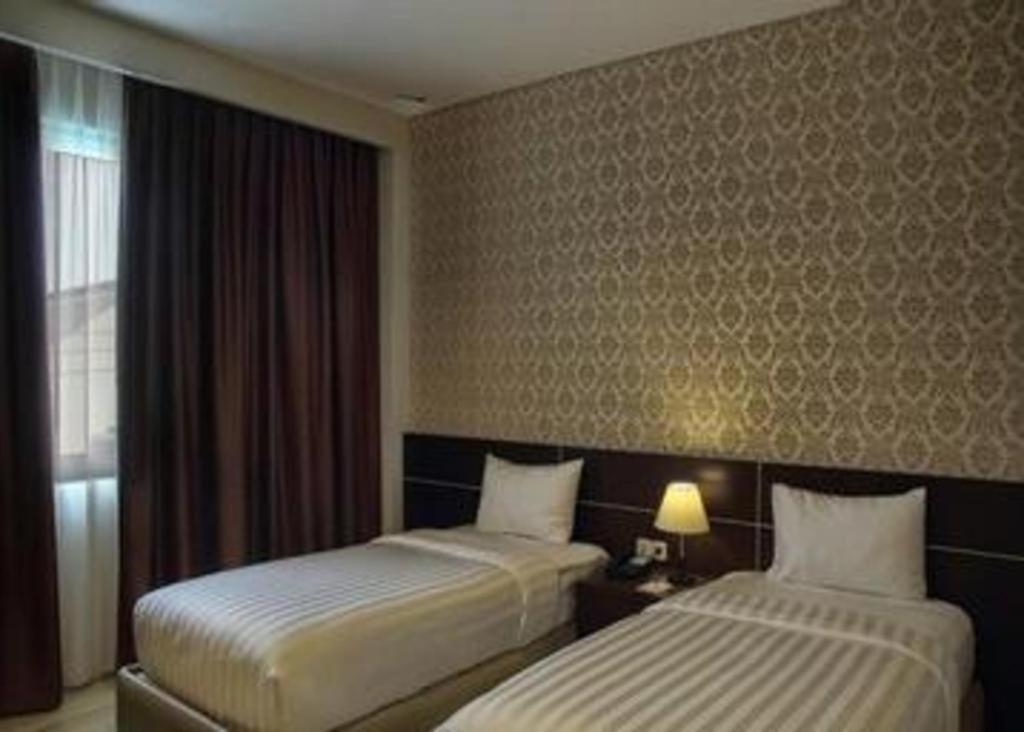 Asoka Luxury Hotel Bandar Lampung Dış mekan fotoğraf