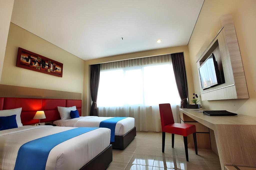 Asoka Luxury Hotel Bandar Lampung Dış mekan fotoğraf