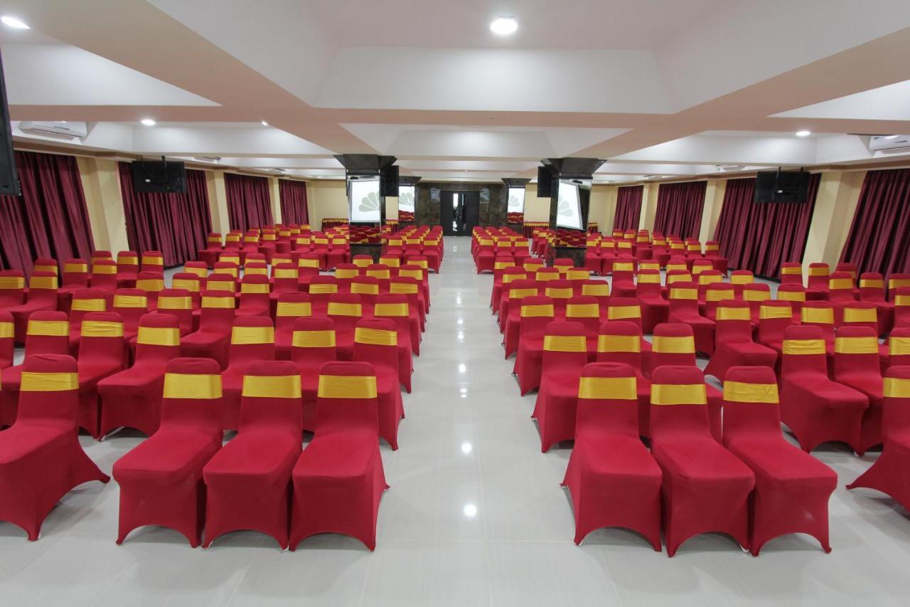 Asoka Luxury Hotel Bandar Lampung Dış mekan fotoğraf