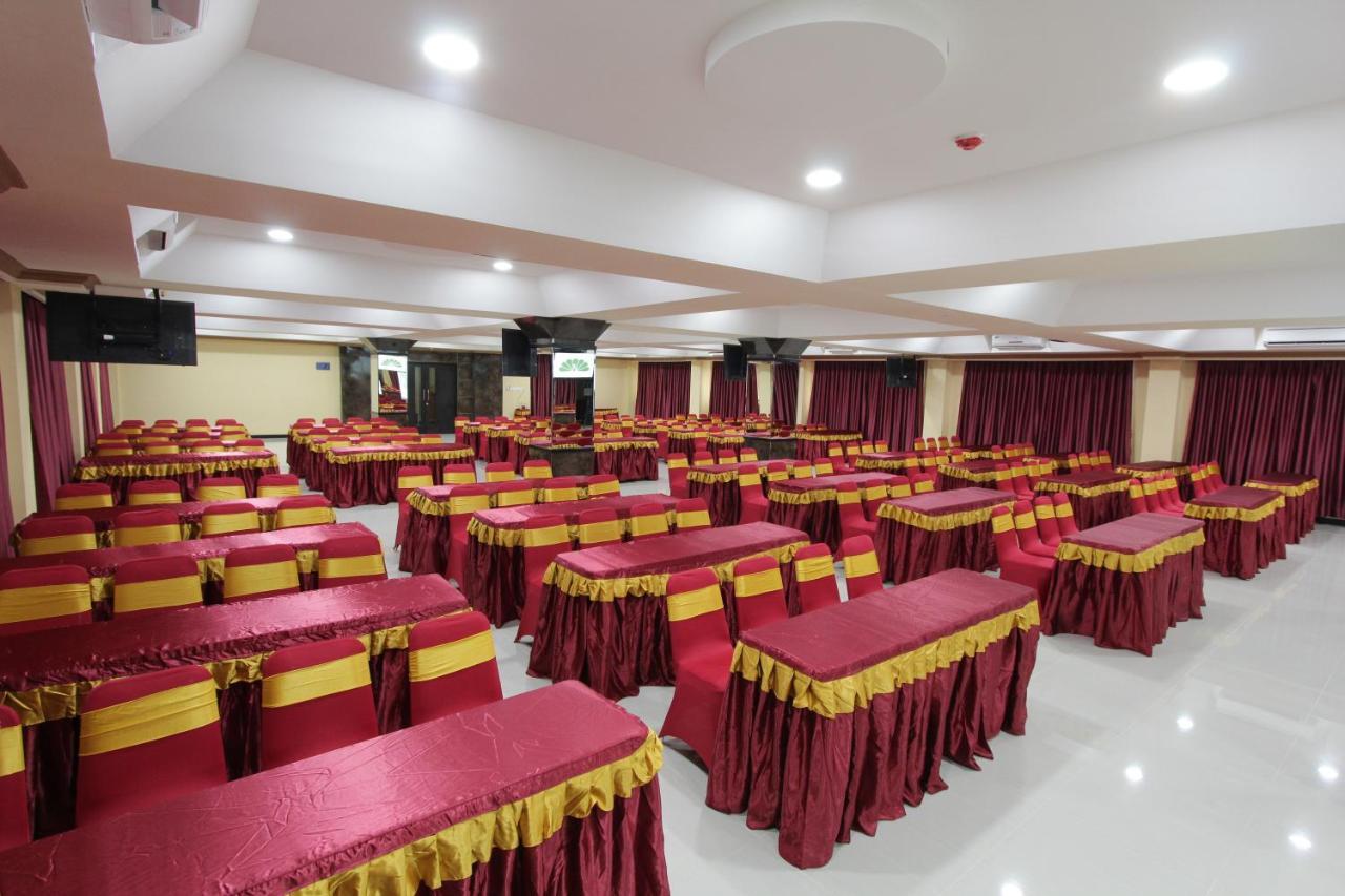 Asoka Luxury Hotel Bandar Lampung Dış mekan fotoğraf